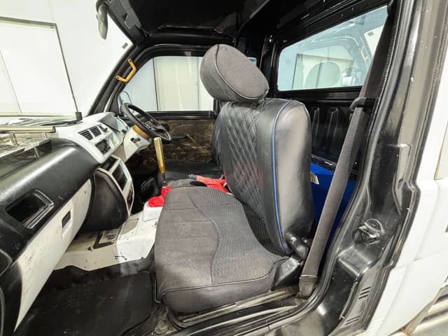 1999 Daihatsu Hijet JDM car for sale — photo 12 of 25
