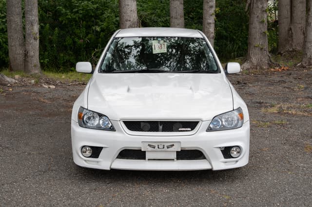 1999 Toyota Altezza JDM car for sale — photo 2 of 14