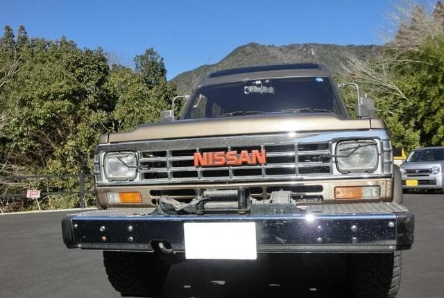 1987 Nissan Safari JDM car for sale — photo 2 of 25