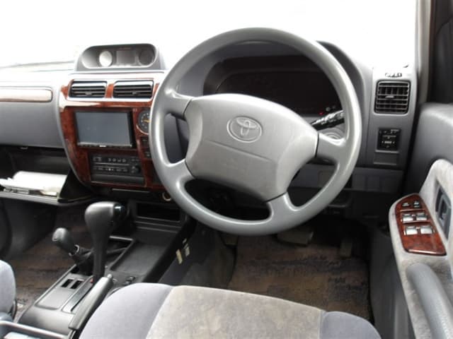 2001 Toyota Land Cruiser JDM car for sale — photo 10 of 13