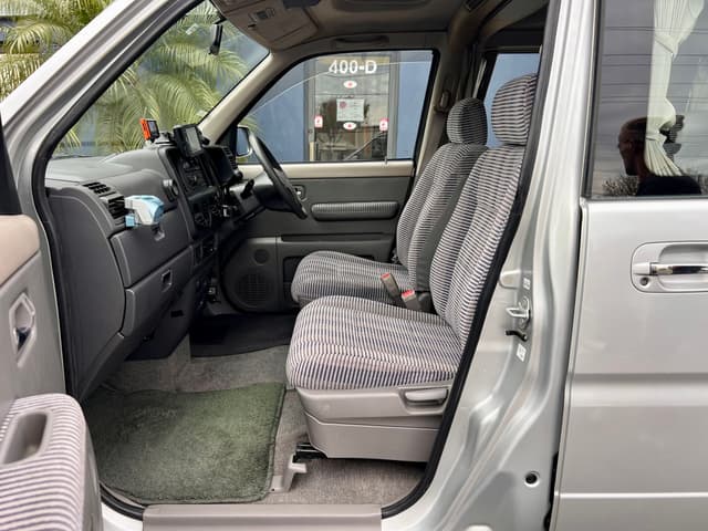 1998 Honda Stepwagon JDM car for sale — photo 16 of 25