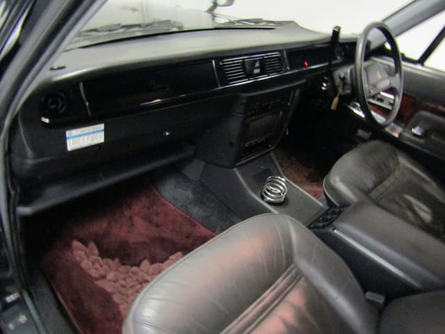 1991 Toyota Century JDM car for sale — photo 13 of 25