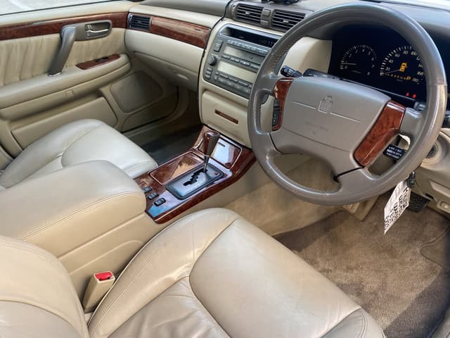 1999 Toyota Majesta JDM car for sale — photo 8 of 11