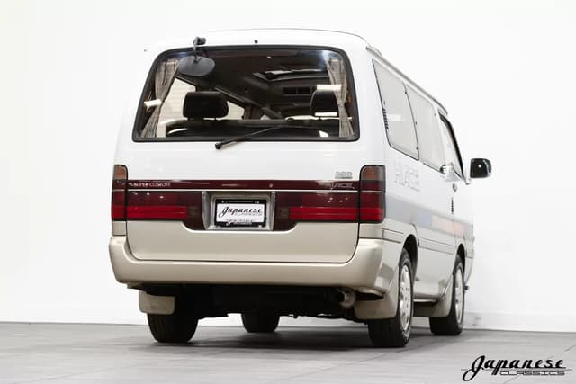 1995 Toyota HiAce JDM car for sale — photo 8 of 25