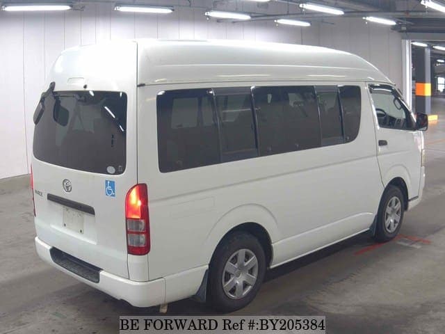 2005 Toyota HiAce JDM car for sale — photo 2 of 6
