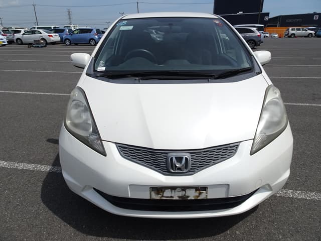 2007 Honda Fit JDM car for sale — photo 8 of 10