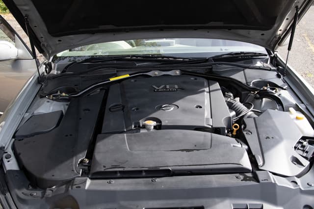2001 Nissan Cima JDM car for sale — photo 10 of 15