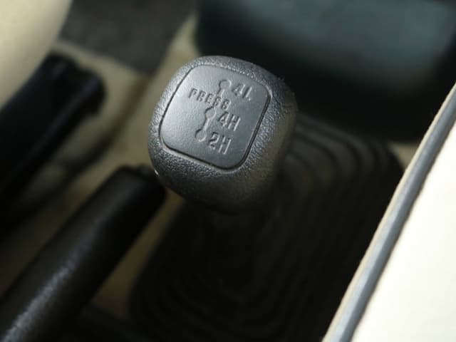 1999 Mitsubishi Pajero Mini JDM car for sale — photo 16 of 25