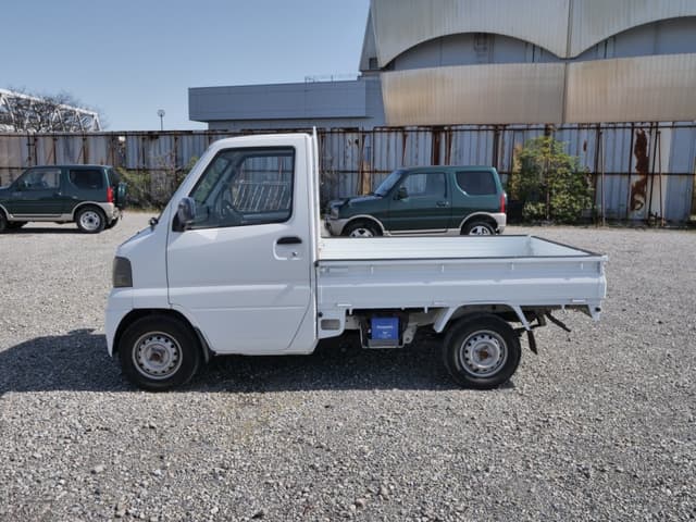 2001 Mitsubishi Minicab JDM car for sale — photo 8 of 25