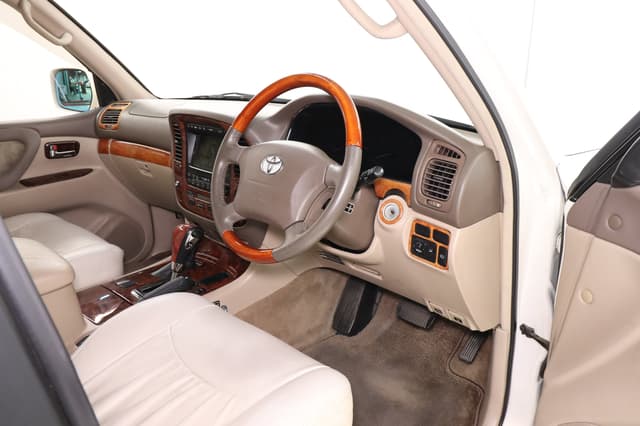 2000 Toyota Land Cruiser JDM car for sale — photo 9 of 25