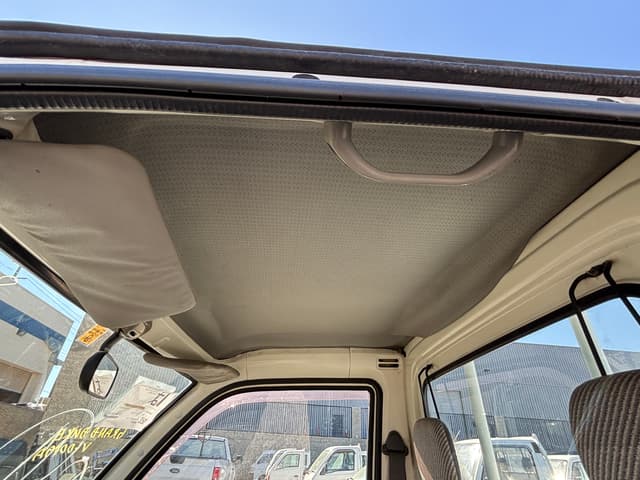 1998 Daihatsu Hijet JDM car for sale — photo 16 of 25