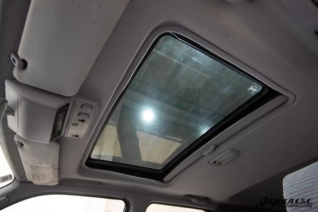 1996 Toyota Hilux Surf JDM car for sale — photo 15 of 25