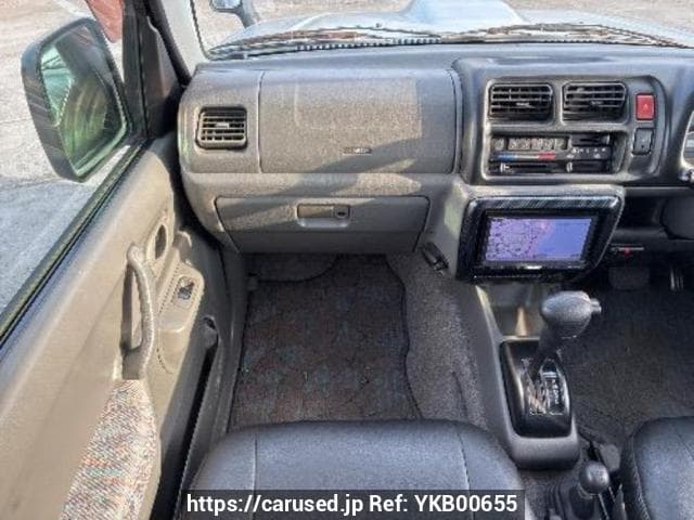 2001 Suzuki Jimny JDM car for sale — photo 17 of 25