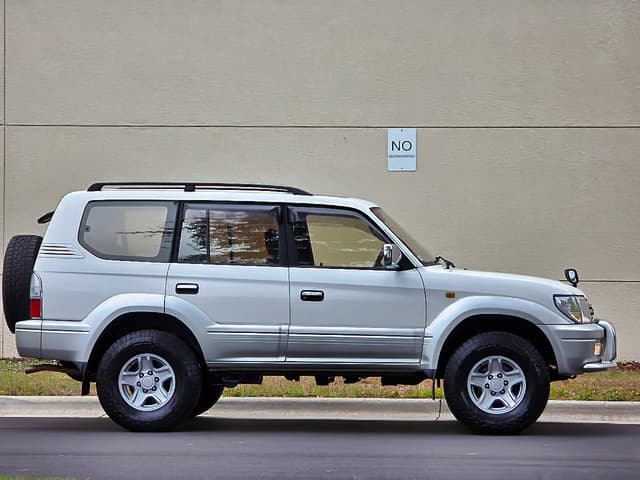 2000 Toyota Land Cruiser Prado JDM car for sale — photo 21 of 25