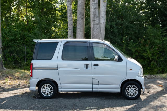 2001 Daihatsu Atrai JDM car for sale — photo 8 of 13