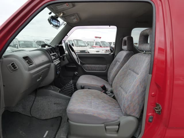 1999 Suzuki Jimny JDM car for sale — photo 24 of 25