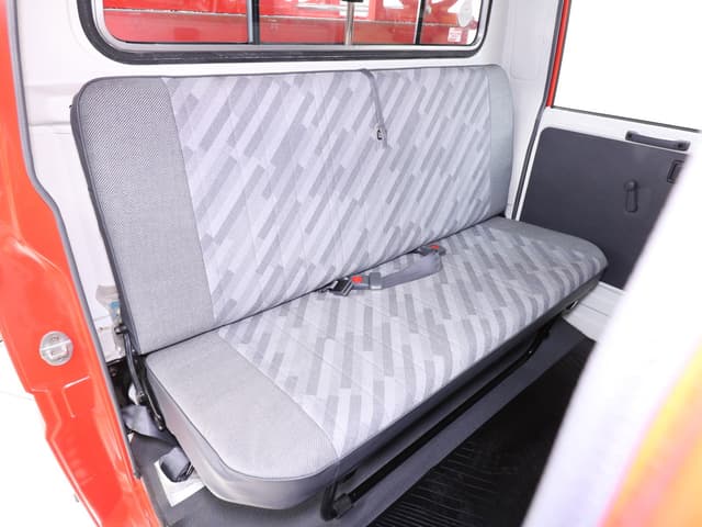 1992 Toyota HiAce JDM car for sale — photo 20 of 25