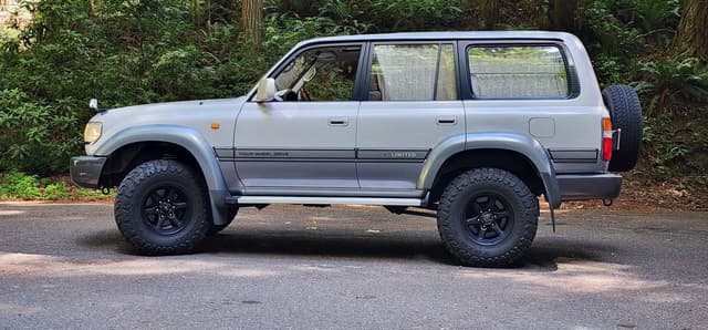 1995 Toyota Land Cruiser JDM car for sale — photo 10 of 25