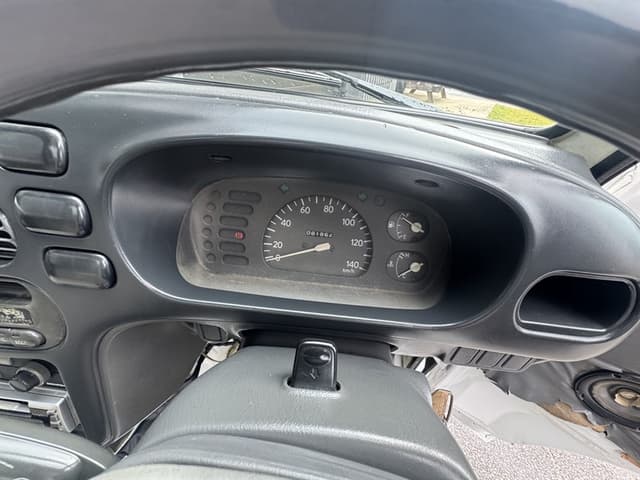 1996 Daihatsu Hijet JDM car for sale — photo 15 of 19