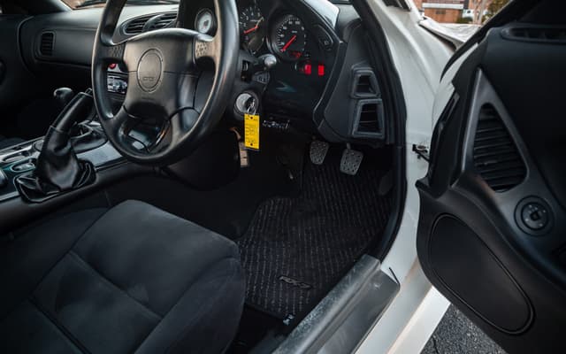 1997 Mazda RX-7 JDM car for sale — photo 6 of 9
