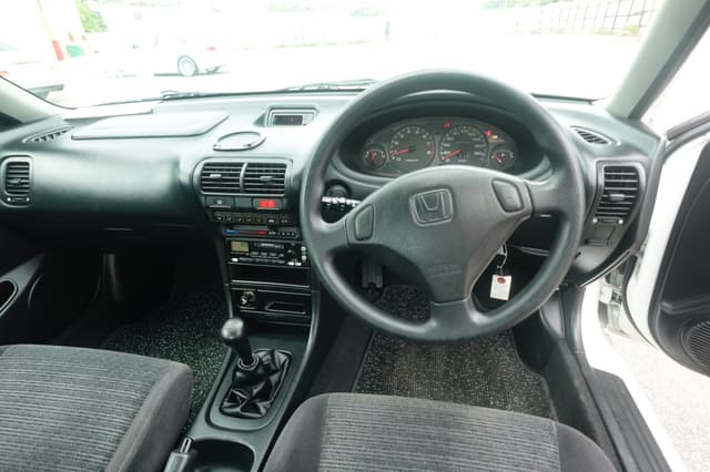 1998 Honda Integra JDM car for sale — photo 14 of 16