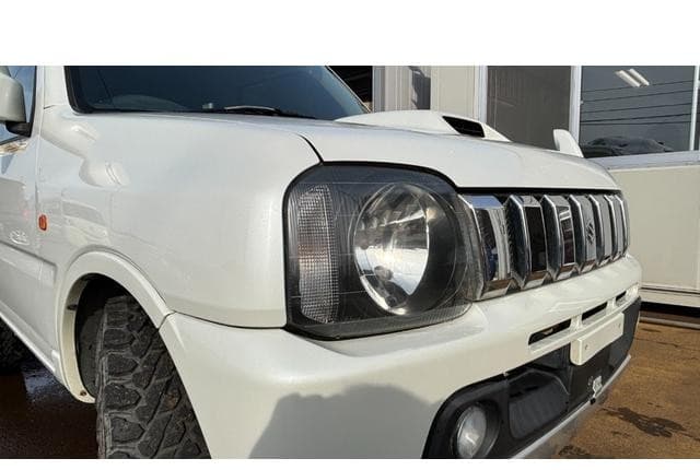 2010 Suzuki Jimny JDM car for sale — photo 24 of 25