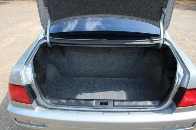 1998 Nissan Leopard JDM car for sale — photo 20 of 21