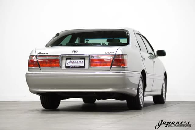 1999 Toyota Crown JDM car for sale — photo 8 of 25