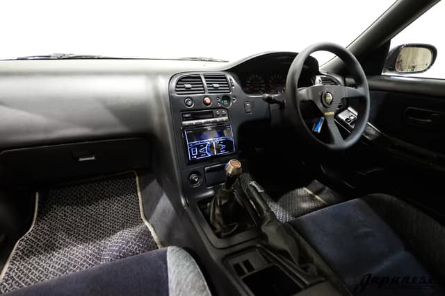 1993 Nissan Skyline JDM car for sale — photo 9 of 25