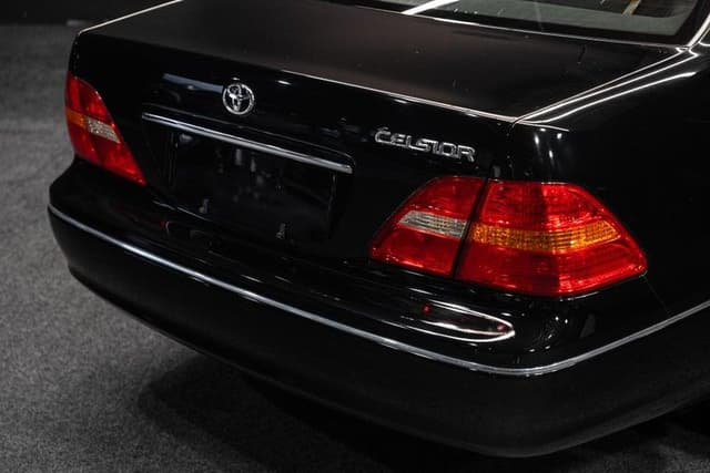 2002 Toyota Celsior JDM car for sale — photo 10 of 17
