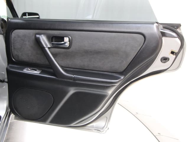 1997 Nissan Stagea JDM car for sale — photo 23 of 25