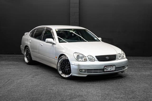 1997 Toyota Aristo JDM car for sale — photo 9 of 15