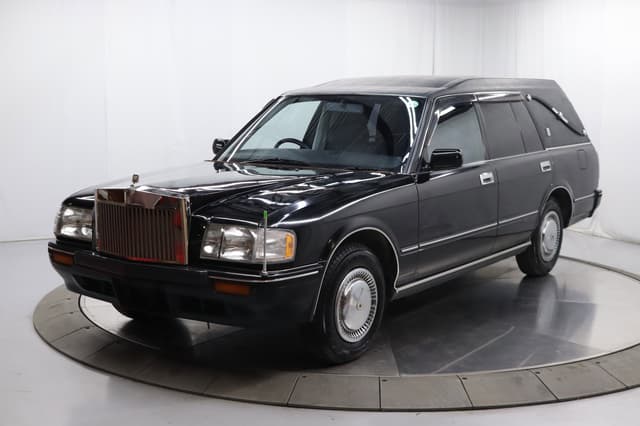 1995 Toyota Crown JDM car for sale — photo 2 of 25