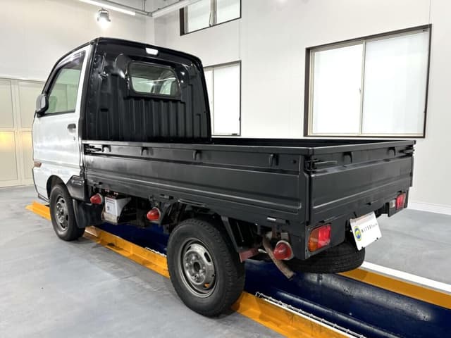 1997 Mitsubishi Minicab JDM car for sale — photo 3 of 10