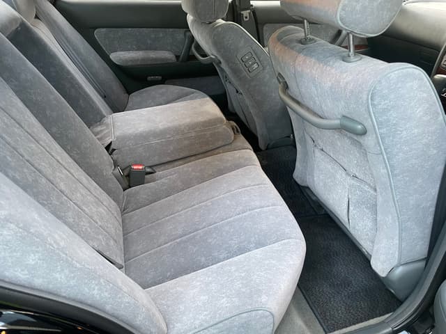 1996 Nissan Cedric JDM car for sale — photo 6 of 13