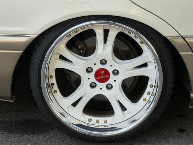 1996 Toyota Crown JDM car for sale — photo 13 of 25