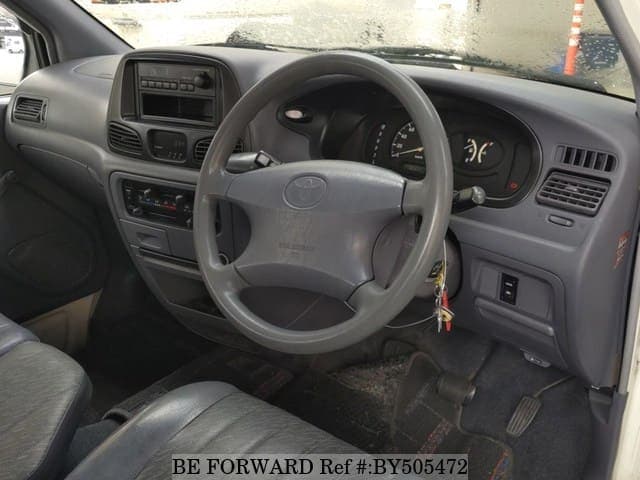 2001 Toyota Townace JDM car for sale — photo 4 of 6