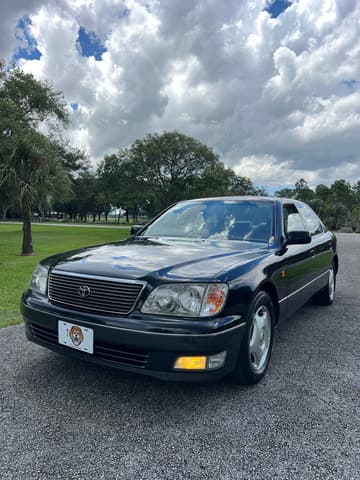 1995 Toyota Celsior JDM car for sale — photo 2 of 25