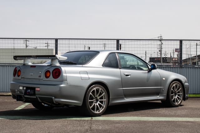 2001 Nissan Skyline JDM car for sale — photo 13 of 25