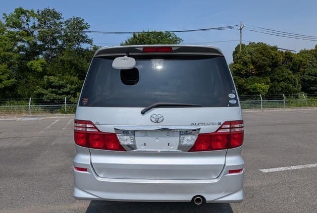 2005 Toyota Alphard JDM car for sale — photo 4 of 25