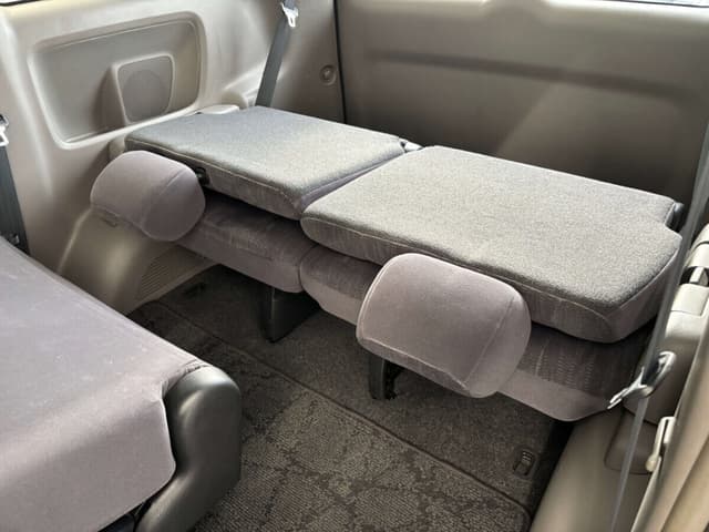 2001 Toyota Noah JDM car for sale — photo 23 of 25