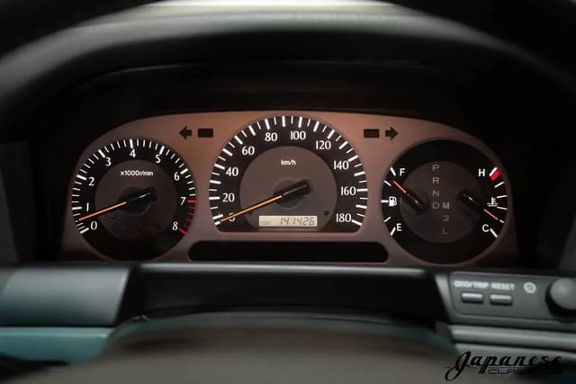 1998 Toyota Crown JDM car for sale — photo 13 of 25