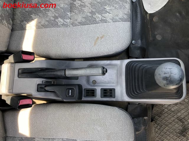 1996 Mitsubishi Minicab JDM car for sale — photo 15 of 22