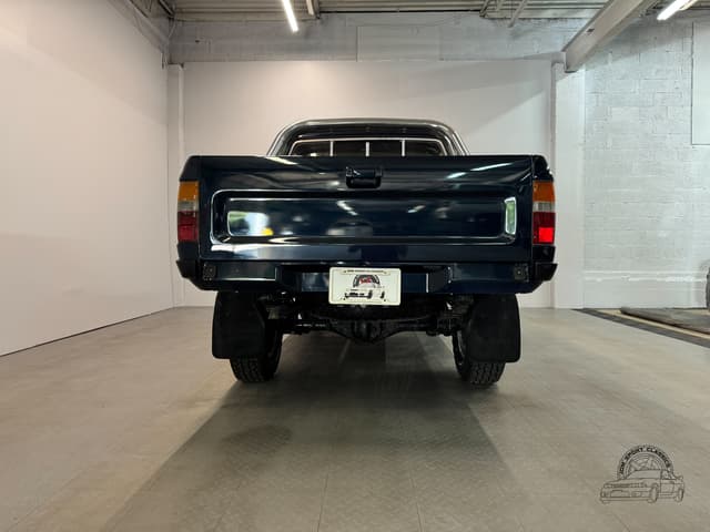 1993 Toyota Hilux JDM car for sale — photo 17 of 25