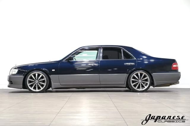 1996 Nissan Cima JDM car for sale — photo 4 of 25