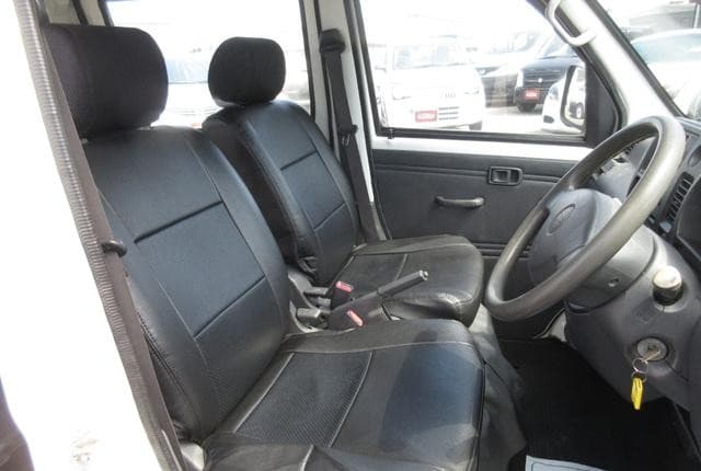 2005 Daihatsu Hijet JDM car for sale — photo 13 of 25