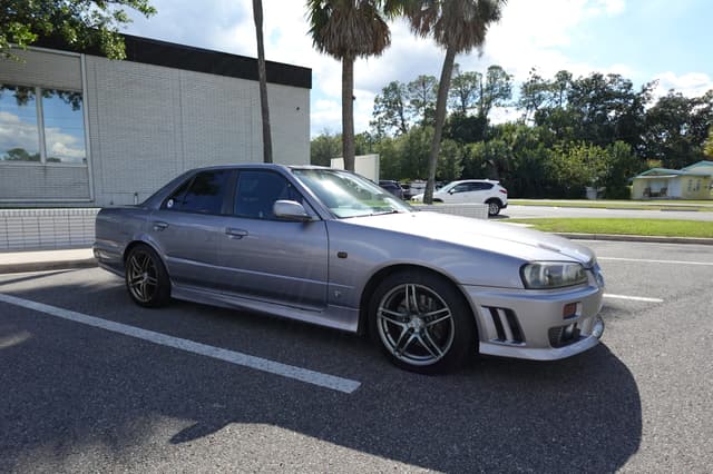 1998 Nissan Skyline JDM car for sale — photo 4 of 18