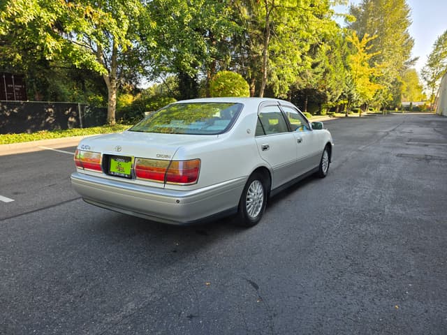 2000 Toyota Crown JDM car for sale — photo 3 of 13