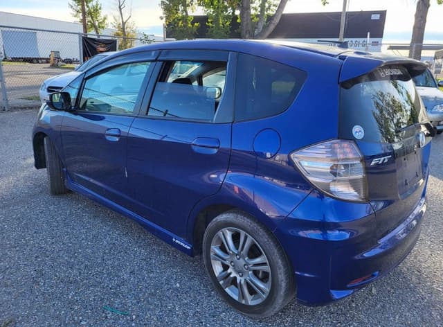2011 Honda Fit JDM car for sale — photo 5 of 11