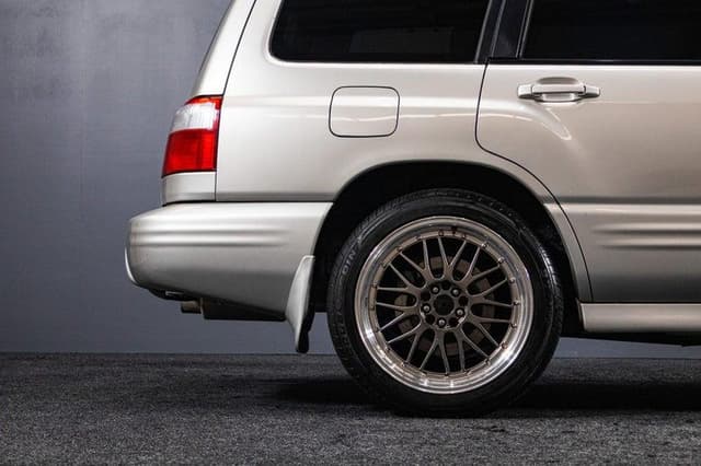 2000 Subaru Forester JDM car for sale — photo 2 of 19